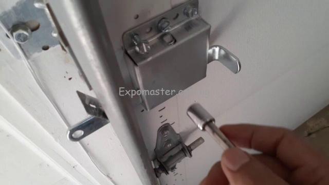 How To Easily Pick A Garage Door Lock How-To-Pick-A-Garage-Door-Lock-easily