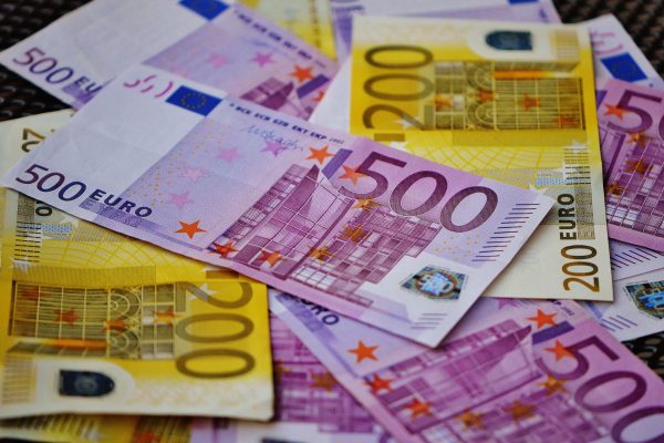 How-To-Transfer-Money-Overseas